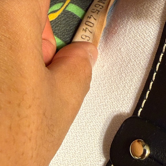 Y2K Girly Rainbow All Over Print Dooney and Bourke Shoulder Bag Genuine Leather - Picture 16 of 16